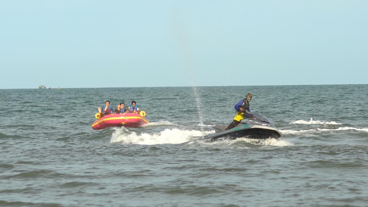 Talay Hotel&Villa Petchaburi Esterno foto