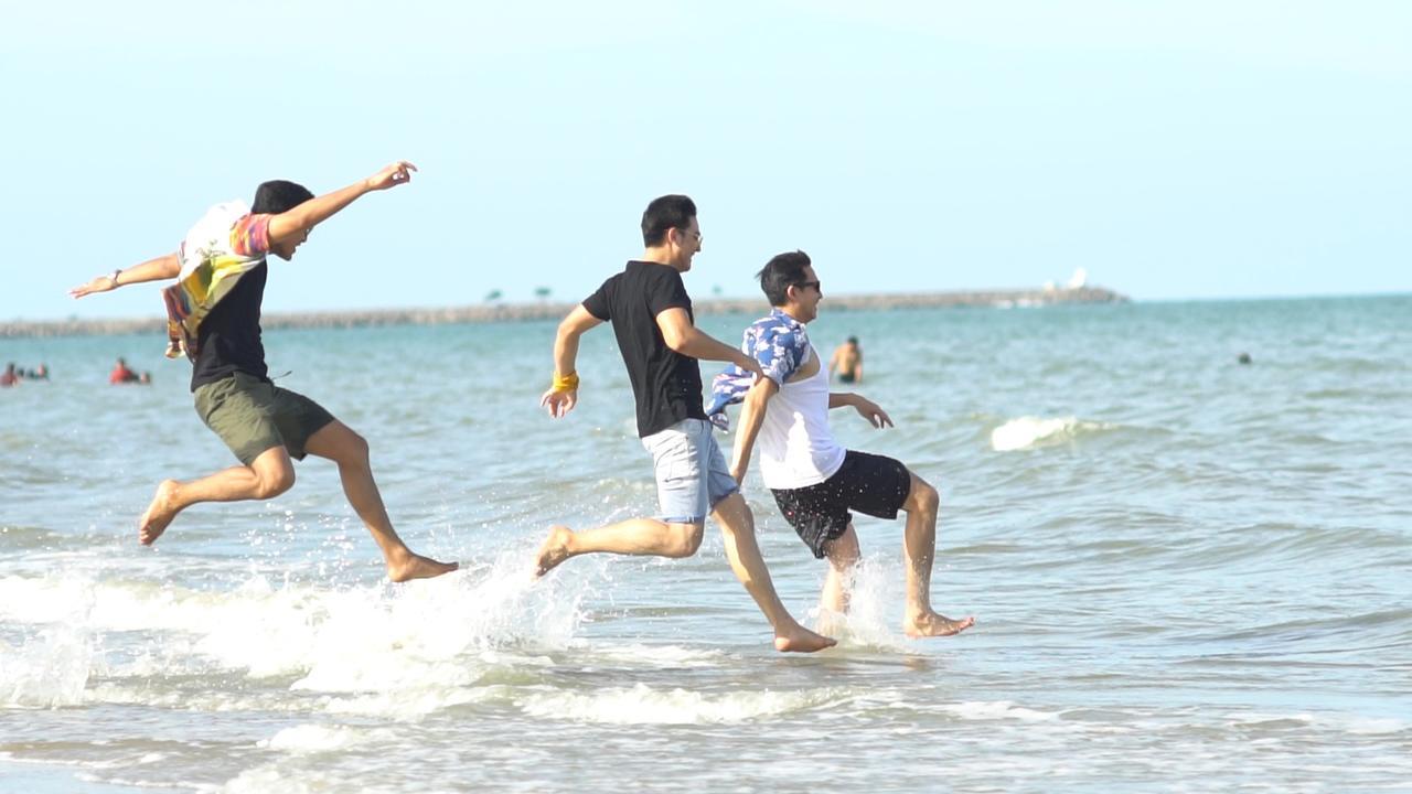 Talay Hotel&Villa Petchaburi Esterno foto